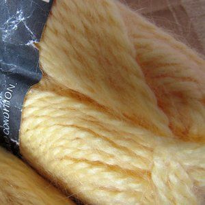 Lot 5 sks Patons Charm Yarn, Wool Blend, Yellow(1699), 50g each